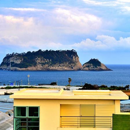 Jeju Bada Wi Olle Pension Seogwipo Bagian luar foto
